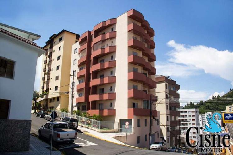 Apartamento com 2 Quartos à Venda, 80 m² por R$ 299.000