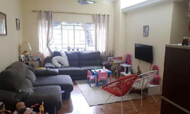 Apartamento com 2 Quartos à Venda, 80 m² por R$ 700.000