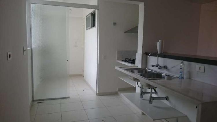 Apartamento com 2 Quartos à Venda, 85 m² por R$ 850.000