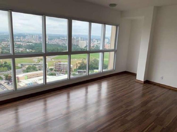 Apartamento com 2 Quartos à Venda, 89 m² por R$ 600.000