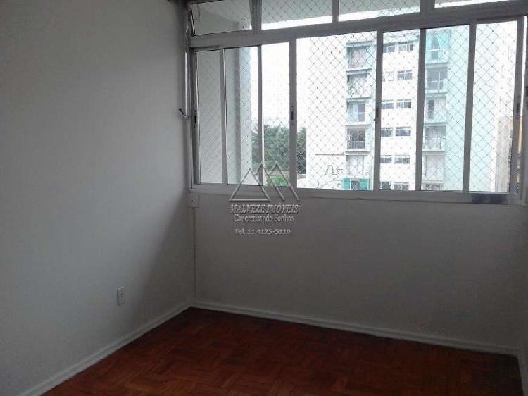 Apartamento com 2 Quartos para Alugar, 58 m² por R$