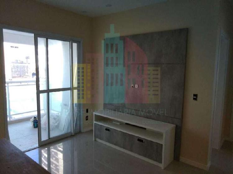 Apartamento com 2 Quartos para Alugar, 62 m² por R$