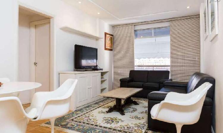 Apartamento com 2 Quartos para Alugar, 73 m² por R$