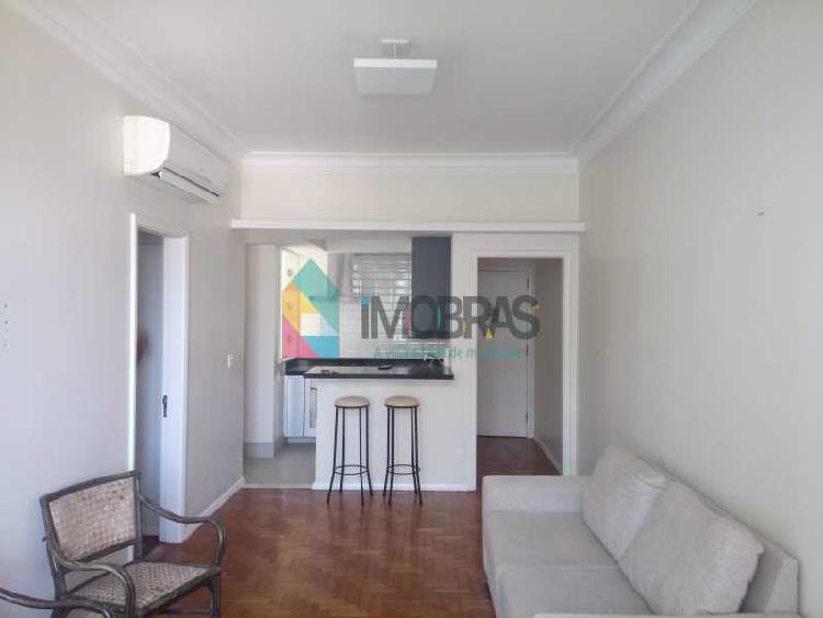 Apartamento com 3 Quartos à Venda, 100 m² por R$ 1.800.000