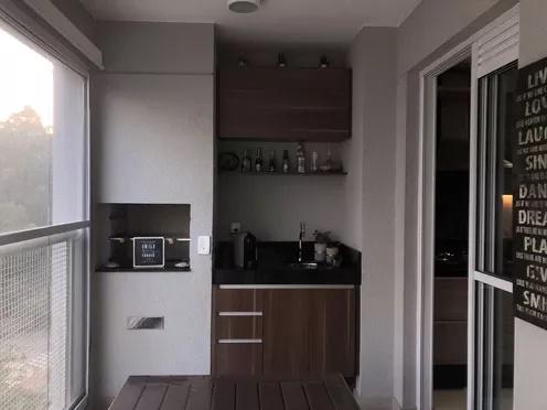 Apartamento com 3 Quartos à Venda, 106 m² por R$ 720.000