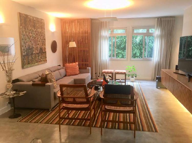 Apartamento com 3 Quartos à Venda, 115 m² por R$ 1.350.000
