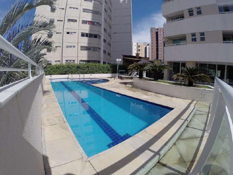 Apartamento com 3 Quartos à Venda, 120 m² por R$ 750.000