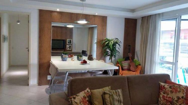 Apartamento com 3 Quartos à Venda, 129 m² por R$ 935.000
