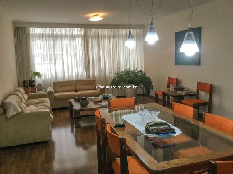 Apartamento com 3 Quartos à Venda, 140 m² por R$ 1.340.000