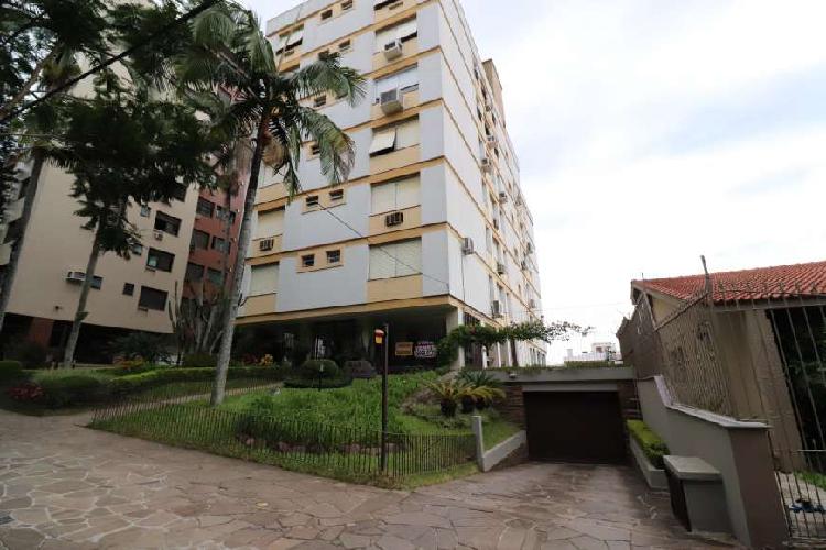 Apartamento com 3 Quartos à Venda, 140 m² por R$ 550.000
