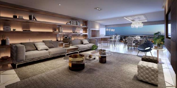 Apartamento com 3 Quartos à Venda, 149 m² por R$ 2.160.000