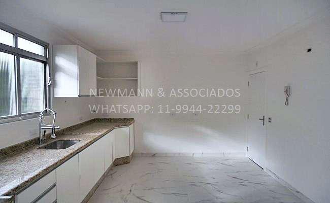 Apartamento com 3 Quartos à Venda, 150 m² por R$ 749.500