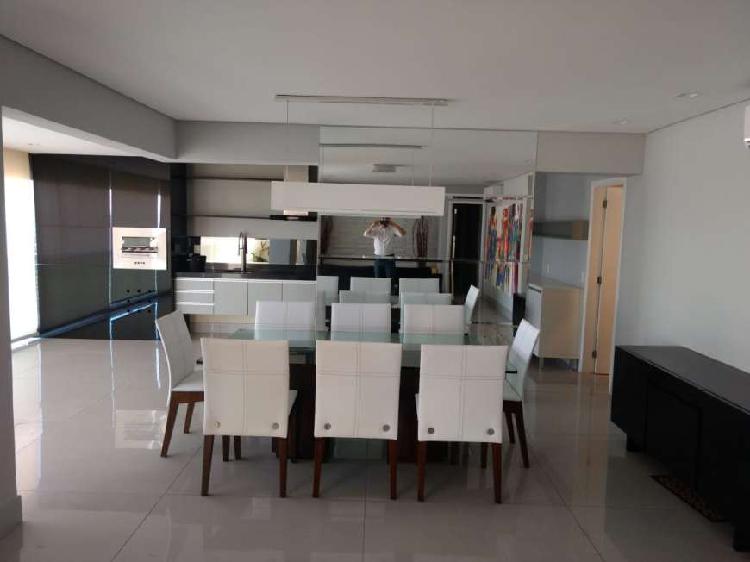 Apartamento com 3 Quartos à Venda, 186 m² por R$ 1.050.000