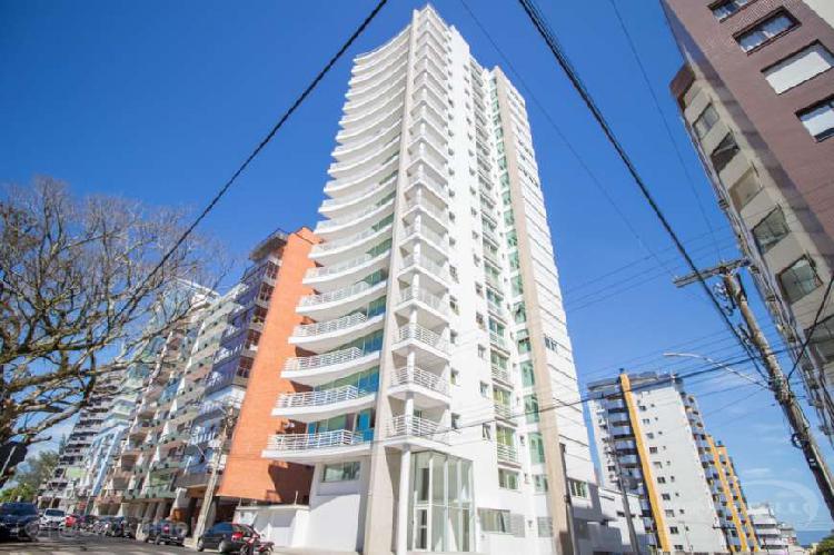 Apartamento com 3 Quartos à Venda, 202 m² por R$ 2.300.000