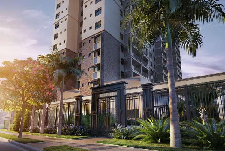 Apartamento com 3 Quartos à Venda, 69 m² por R$ 403.000