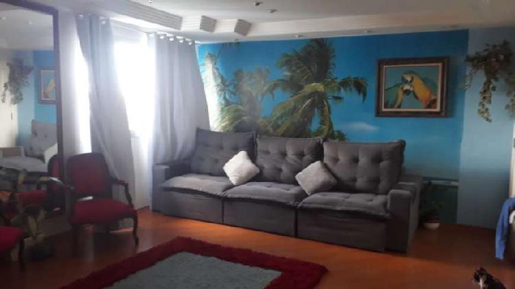 Apartamento com 3 Quartos à Venda, 75 m² por R$ 695.000