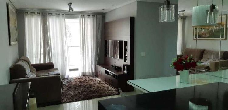 Apartamento com 3 Quartos à Venda, 80 m² por R$ 550.000