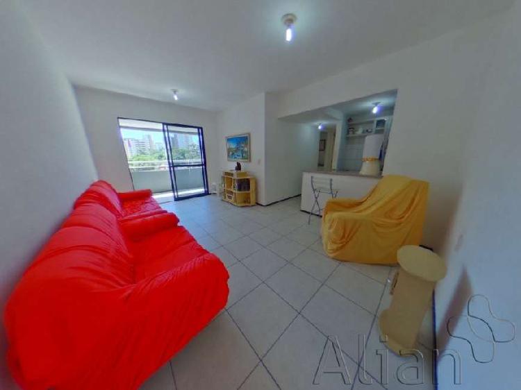 Apartamento com 3 Quartos à Venda, 81 m² por R$ 420.000