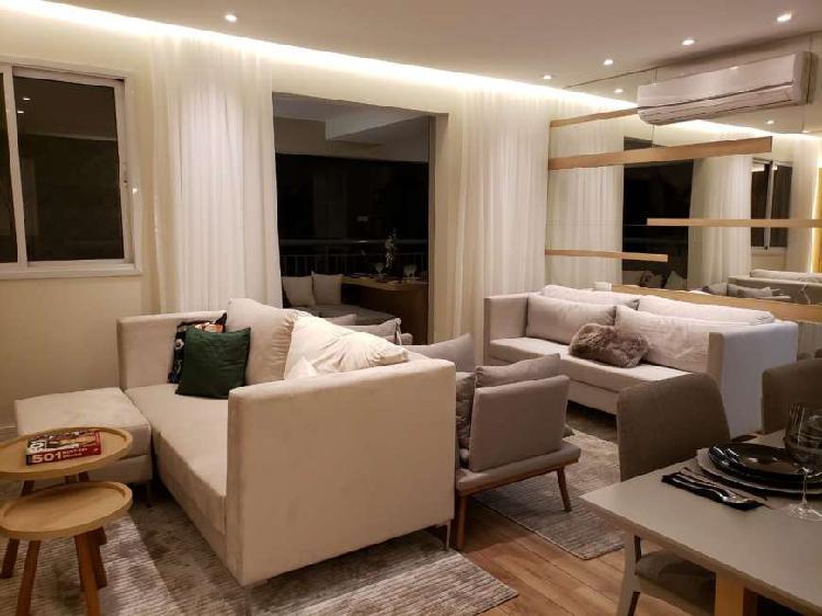Apartamento com 3 Quartos à Venda, 81 m² por R$ 425.000