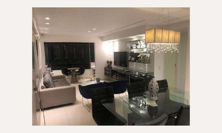 Apartamento com 3 Quartos à Venda, 90 m² por R$ 615.000