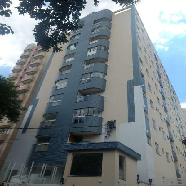 Apartamento com 3 Quartos à Venda, 92 m² por R$ 625.000