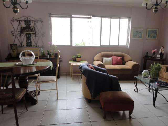 Apartamento com 3 Quartos à Venda, 95 m² por R$ 692.000