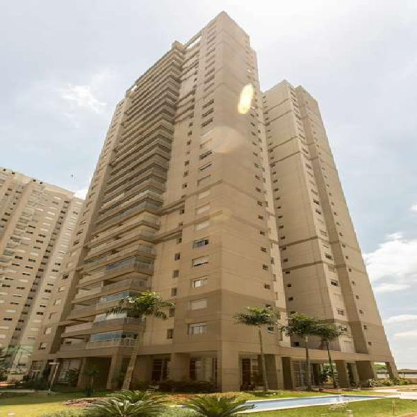 Apartamento com 3 Quartos à Venda, 96 m² por R$ 830.000