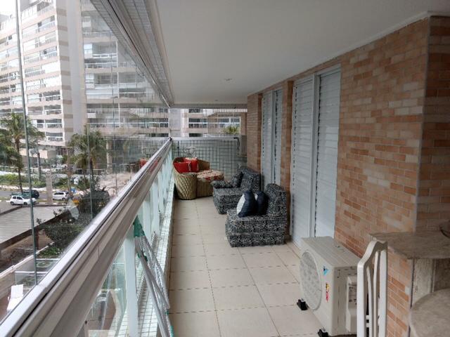 Apartamento com 3 Quartos para Alugar, 106 m² por R$