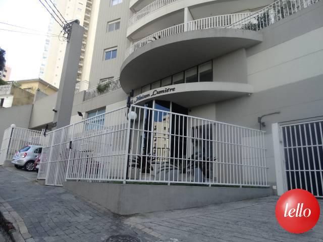 Apartamento com 3 Quartos para Alugar, 79 m² por R$