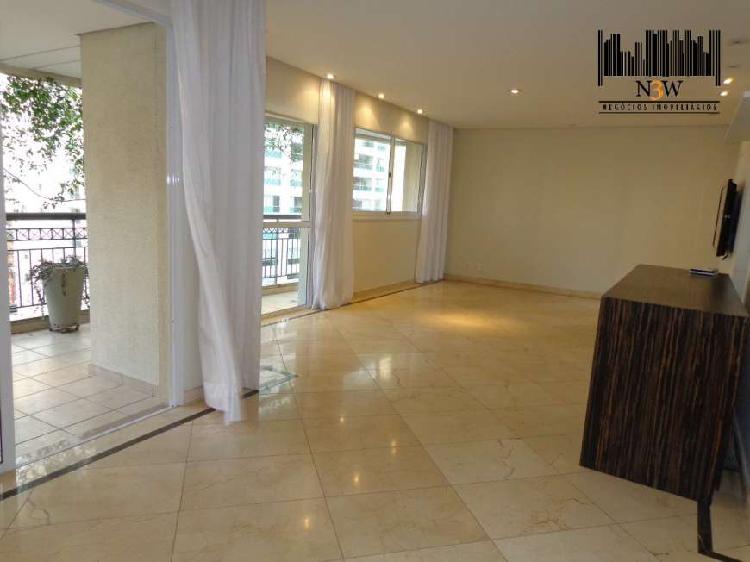 Apartamento com 4 Quartos à Venda, 175 m² por R$ 1.900.000