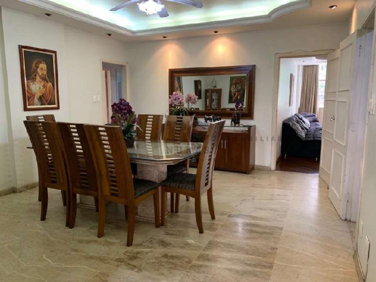 Apartamento com 4 Quartos à Venda, 280 m² por R$ 1.150.000