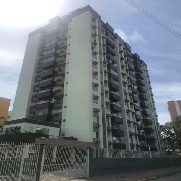 Apartamento com 4 Quartos para Alugar, 115 m² por R$