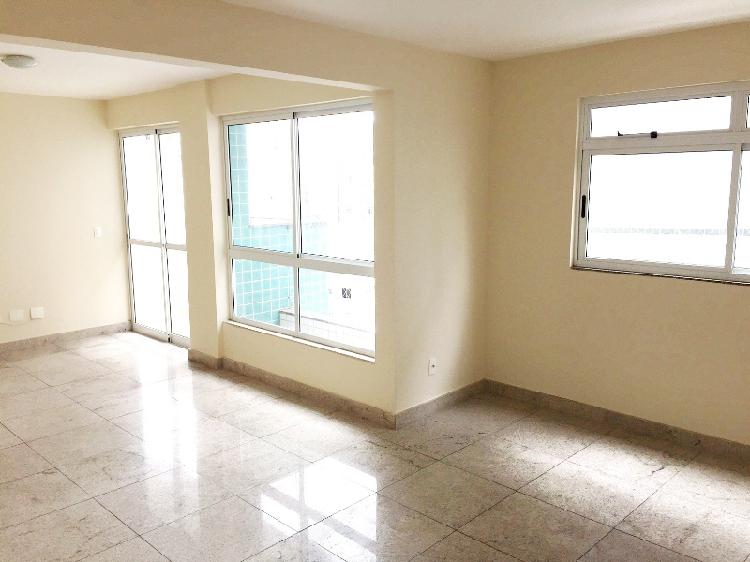 Apartamento com 4 Quartos para Alugar, 125 m² por R$