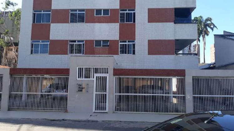 Apartamento com 4 Quartos para Alugar, 170 m² por R$
