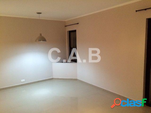 Apartamento no edificio Itapecuru Alphaville