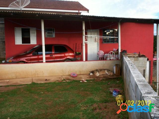 B. Monte Carlo - Casa c/ 03 Dormitórios