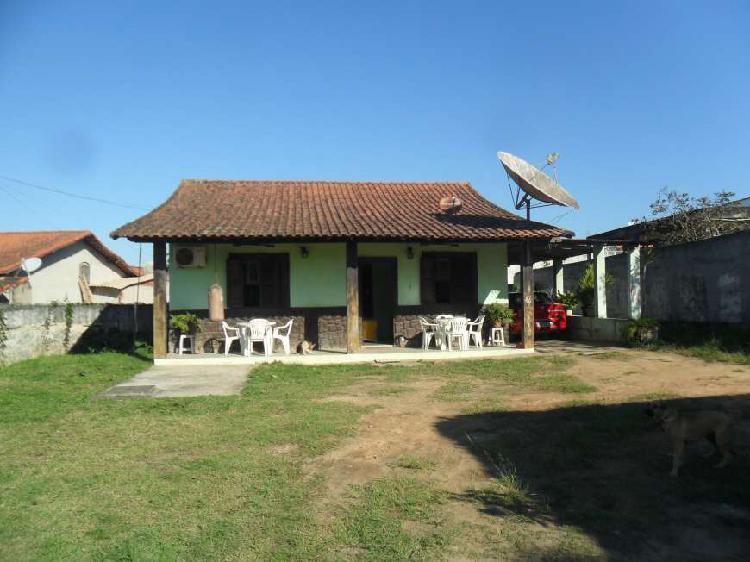 Casa com 2 Quartos à Venda, 100 m² por R$ 220.000 COD.