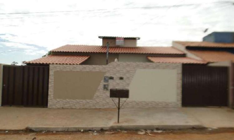 Casa com 2 Quartos à Venda, 180 m² por R$ 175.000 COD.