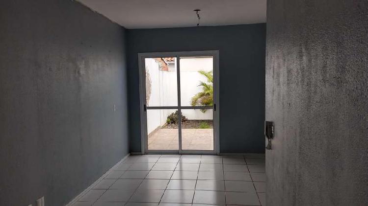Casa com 2 Quartos à Venda, 48 m² por R$ 140.000 COD.