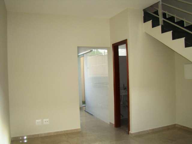 Casa com 2 Quartos à Venda, 62 m² por R$ 180.000 COD.