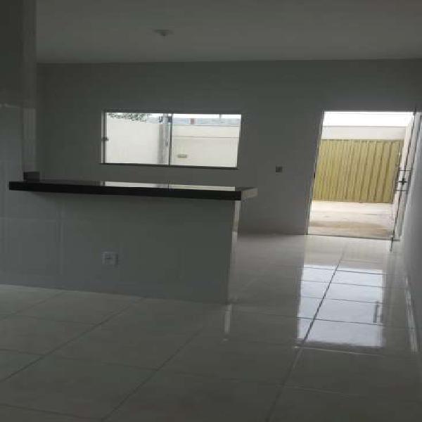 Casa com 2 Quartos à Venda, 67 m² por R$ 155.000 COD. 001