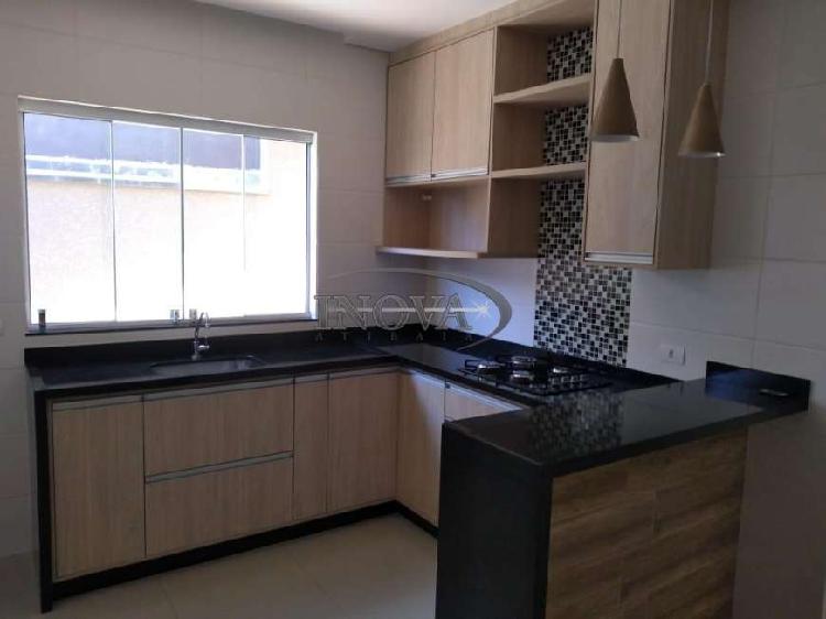 Casa com 2 Quartos à Venda, 94 m² por R$ 320.000 COD.