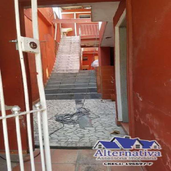 Casa com 2 Quartos para Alugar, 50 m² por R$ 950/Mês COD.
