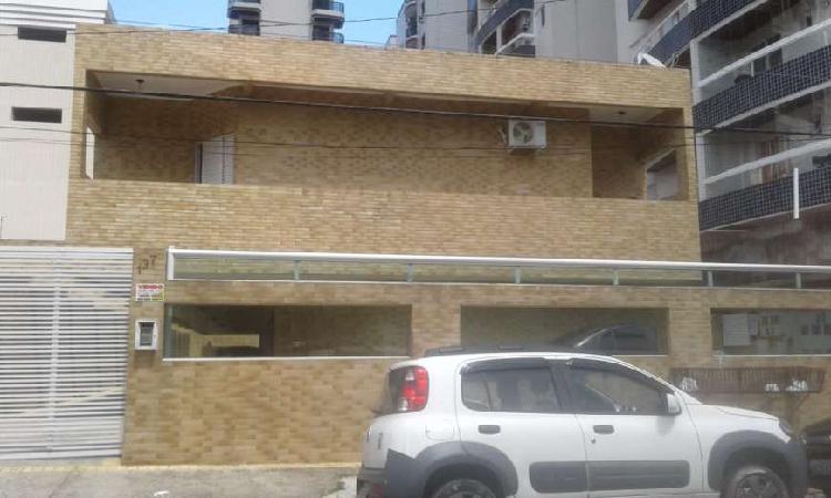 Casa com 2 Quartos para Alugar, 65 m² por R$ 1.100/Mês