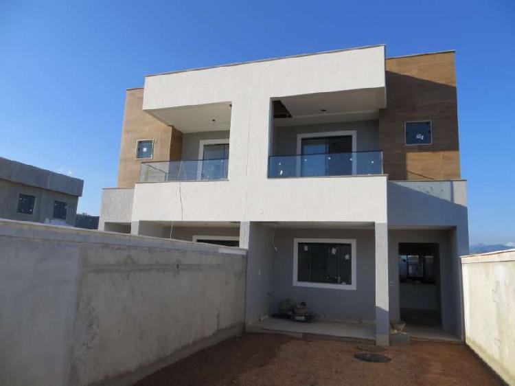 Casa com 3 Quartos à Venda, 110 m² por R$ 395.000 COD.