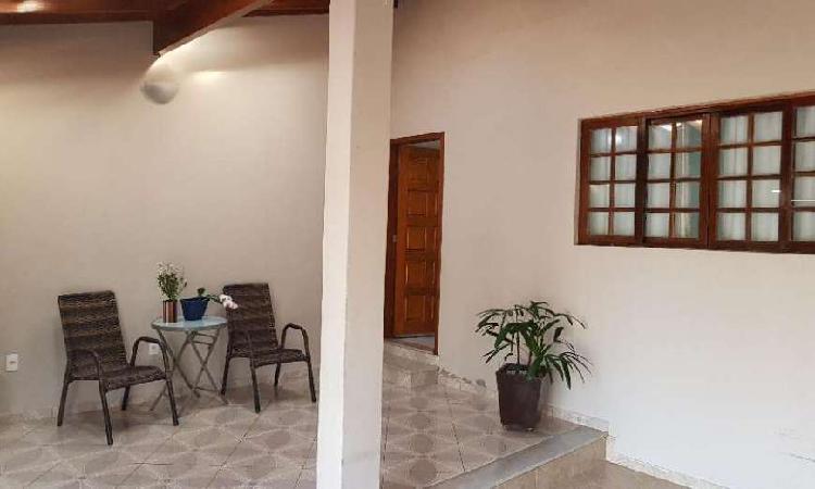 Casa com 3 Quartos à Venda, 125 m² por R$ 300.000 COD.