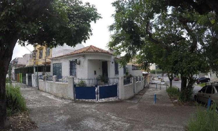Casa com 3 Quartos à Venda, 130 m² por R$ 400.000 COD.