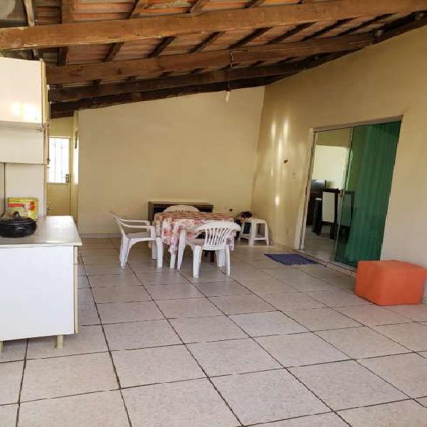 Casa com 3 Quartos à Venda, 160 m² por R$ 250.000 COD.