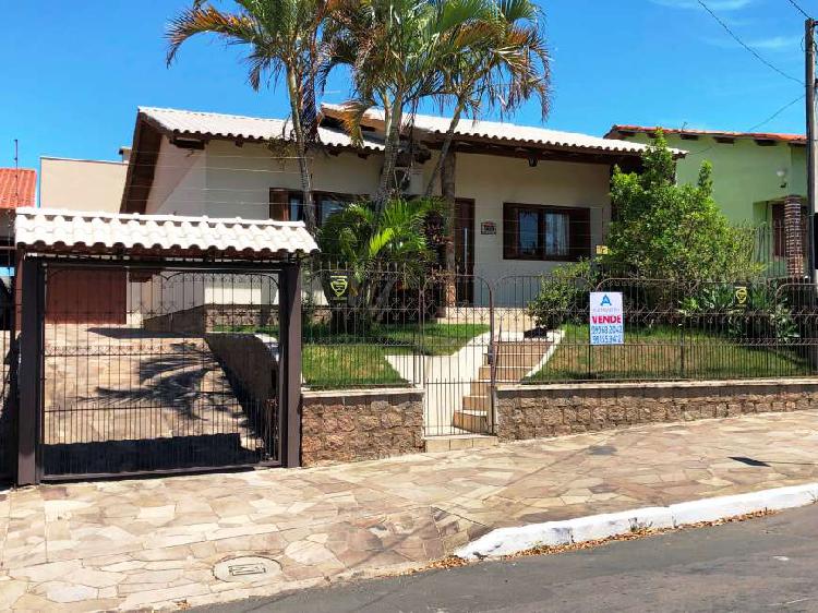 Casa com 3 Quartos à Venda, 190 m² por R$ 450.000 COD.