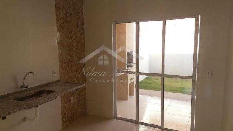 Casa com 3 Quartos à Venda, 78 m² por R$ 230.000 COD. 1015